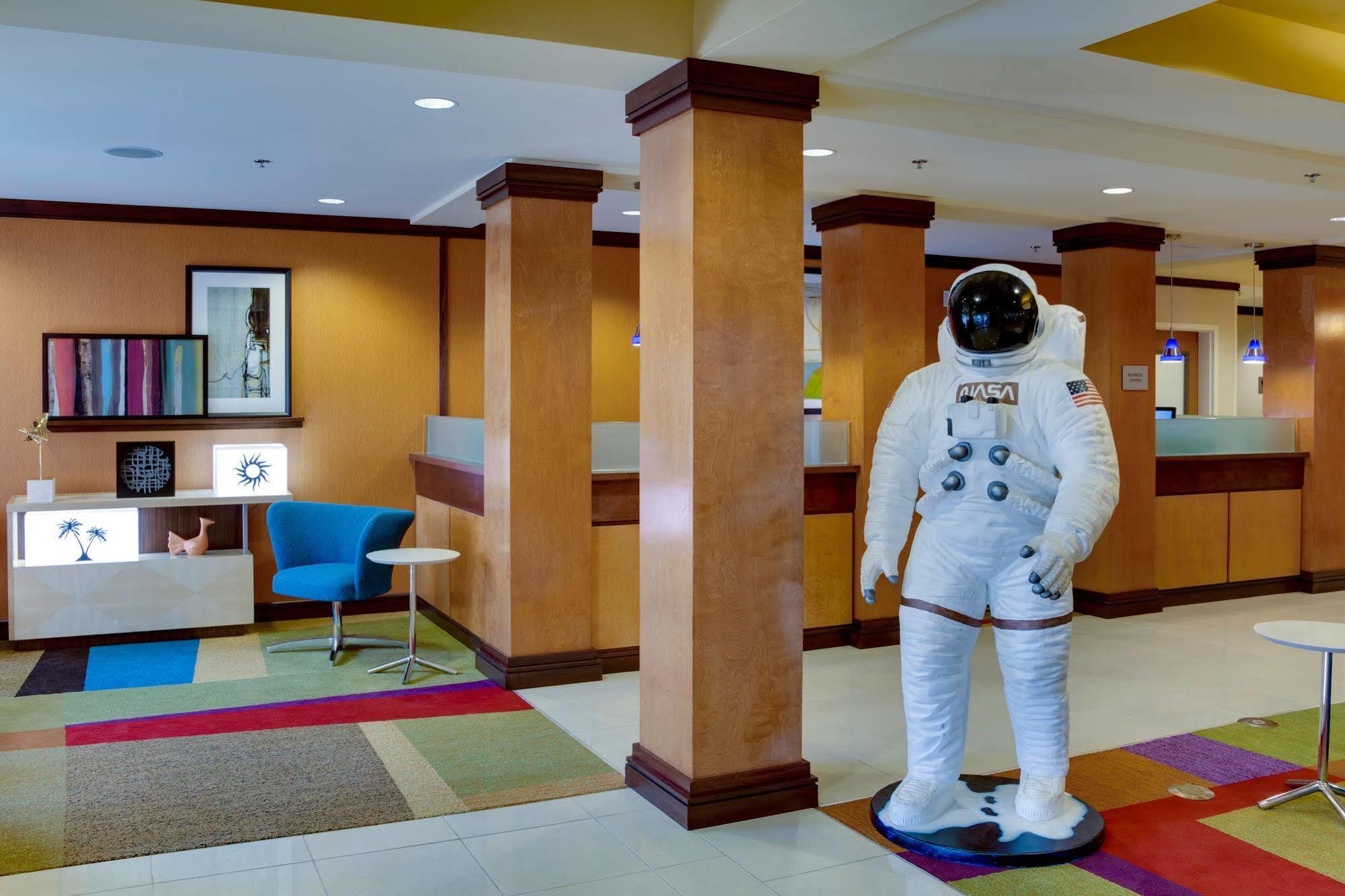 フェアフィールド イン&スイーツ タイタスビル ケネディ スペース センター ティテュスビル エクステリア 写真